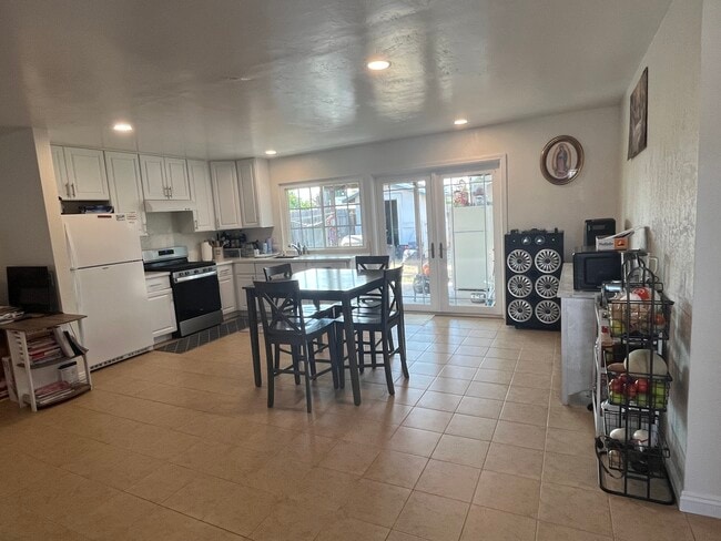 Foto del edificio - 8695 Belfast Cir