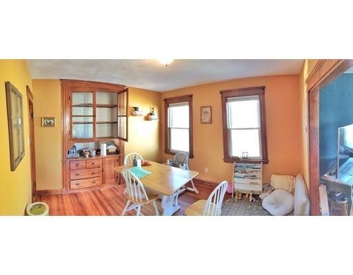 Foto del edificio - 61 Maple St