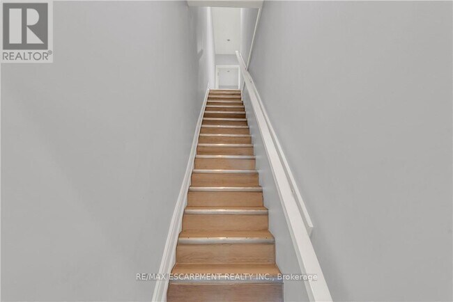 Photo du bâtiment - 51 Wellington St S