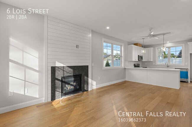Building Photo - Brand New 2 BR Available Now !