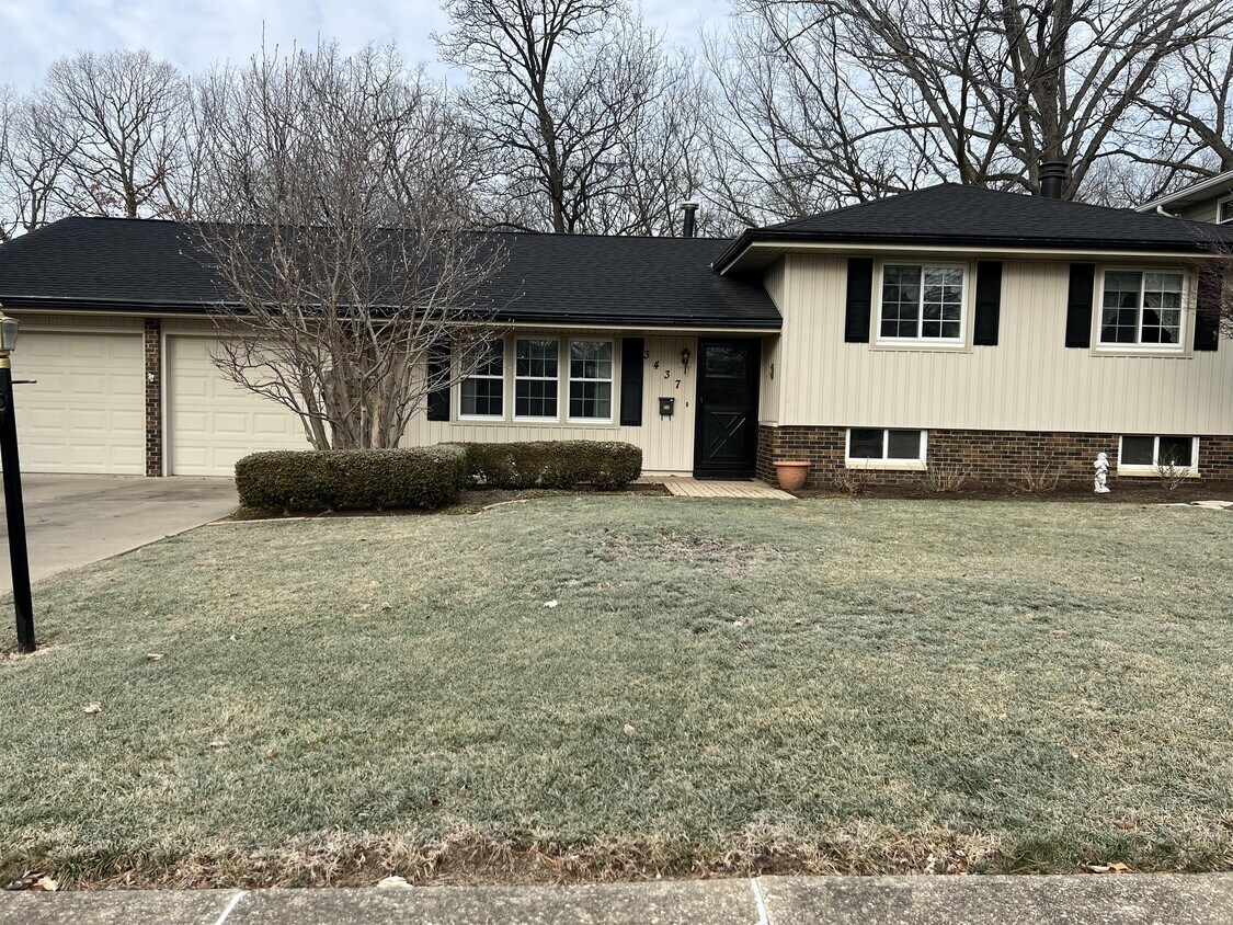 3437 W Capitol Dr, Peoria, IL 61614 House Rental in Peoria, IL