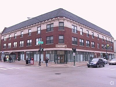 4944 - 4946 N Sheridan Road - Harold Washington Apartments