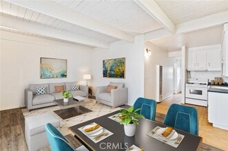 Building Photo - 102 Avenida Pelayo