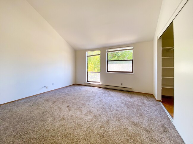 Building Photo - 2603 Benvenue Ave