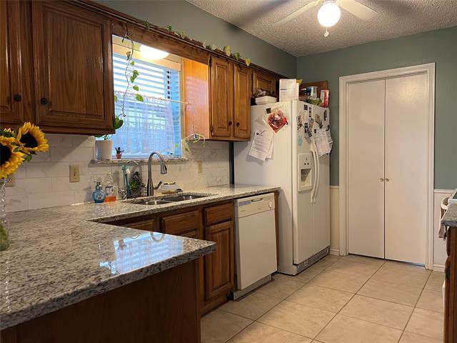 Building Photo - 2165 Cordoba Dr