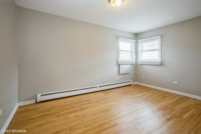 Building Photo - 9791 Ivanhoe Ave
