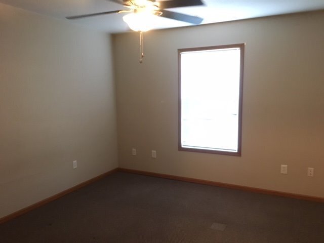 Building Photo - 249 Pine Ridge Dr