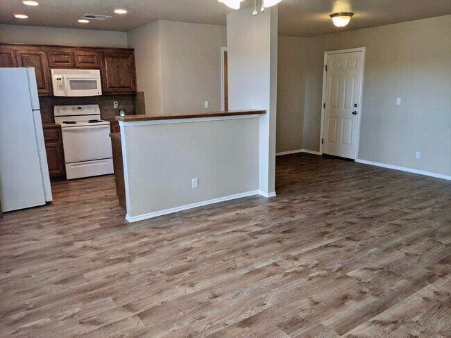 Foto del edificio - 2917 Creekside Dr