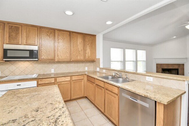 Foto del edificio - 12511 Taylorwood Ln