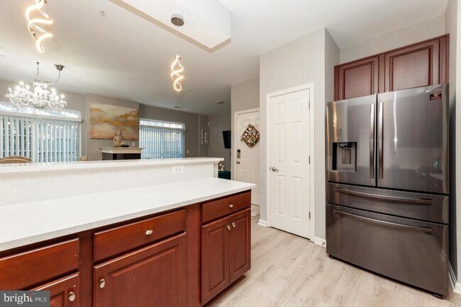 Foto del edificio - 13949 Hollow Wind Way