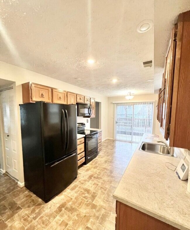 Building Photo - 5010 Albacore Ct