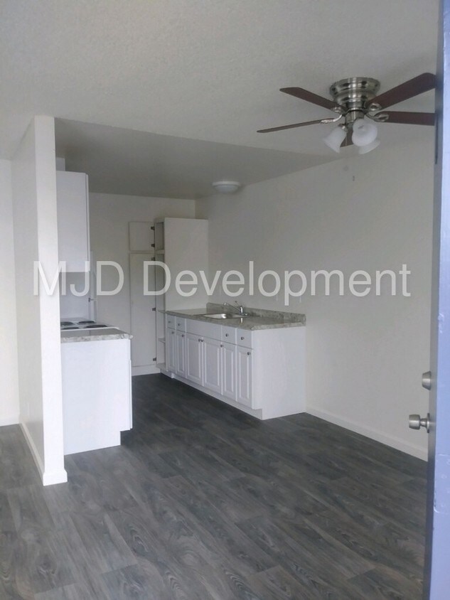 Primary Photo - 7301 Florin Wood Dr