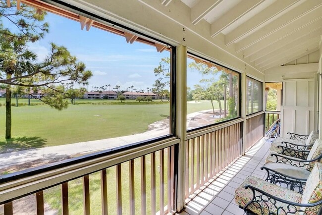 Foto del edificio - 316 Brackenwood Cir