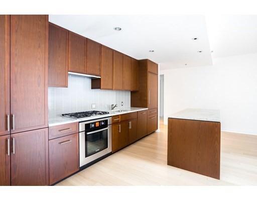 Foto principal - 584 Washington St