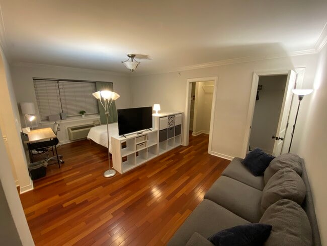 Foto del edificio - 820 B S Washington St