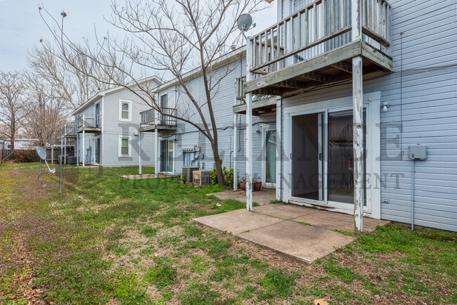 Building Photo - 7210 W Douglas Ave