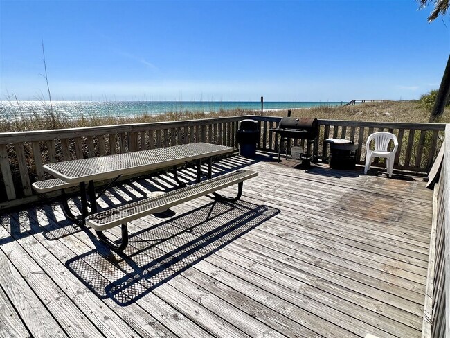 Building Photo - 770 Sundial Ct
