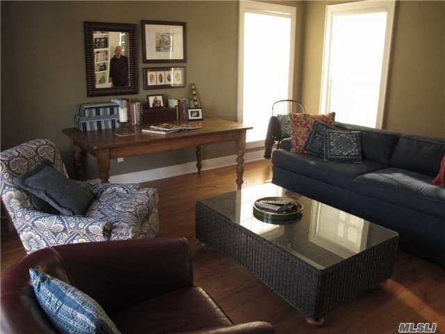 Foto del edificio - 2465 Bay Shore Rd