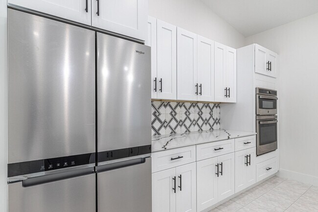 Building Photo - 48 Bentwater Cir