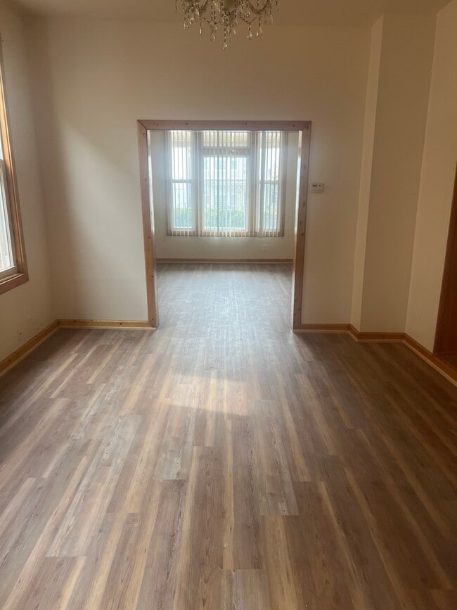 Building Photo - 10143 S Ave L