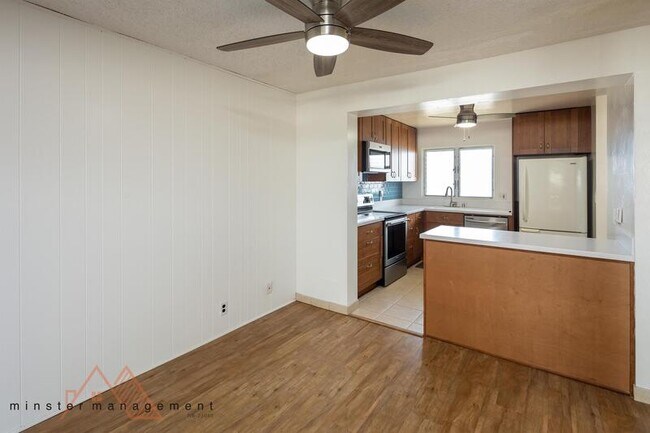 Foto del edificio - 4280 Salt Lake Blvd