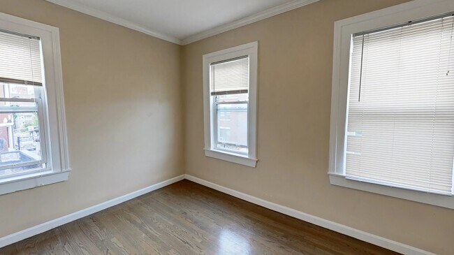 Foto del edificio - 3112 Washington St
