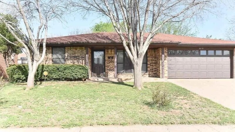 Foto principal - 4658 Rainbow Dr