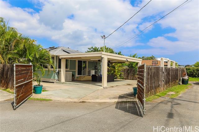 Building Photo - 308 Maluniu Ave