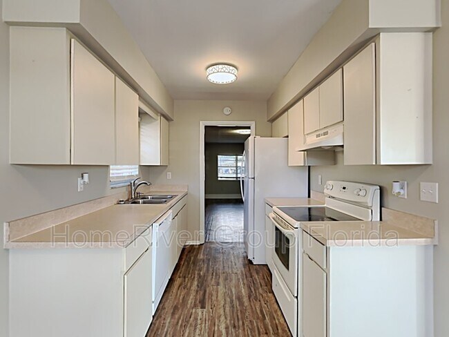 Foto del edificio - 291 Cherry Laurel Ln