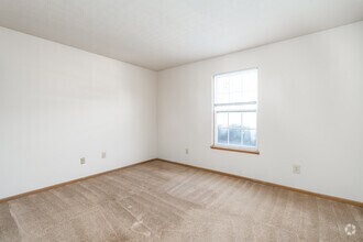 1 BR, 1 BA - 750SF - Bedroom - Waterford Pointe