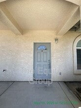 Building Photo - 1323 S Crowe St