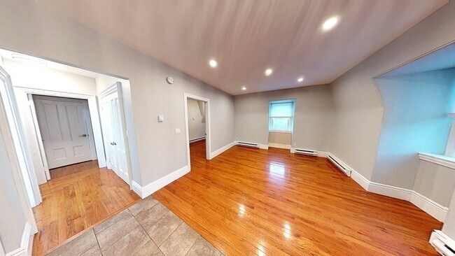 Building Photo - 36 Van Winkle St
