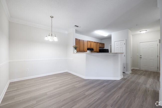 2BR, 2BA - 1,211SF - Dining Area - Walden Creek