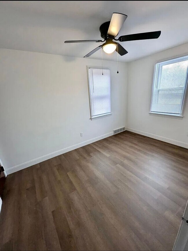 Foto del edificio - 914 Hellertown Rd