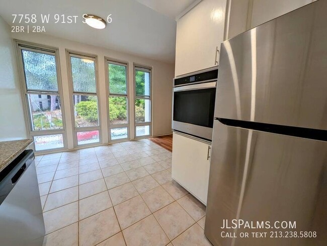 Building Photo - 7758 W 91st St