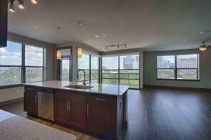 Building Photo - 2033 S Gessner Rd