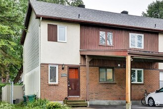 Building Photo - 571 Seyton Dr