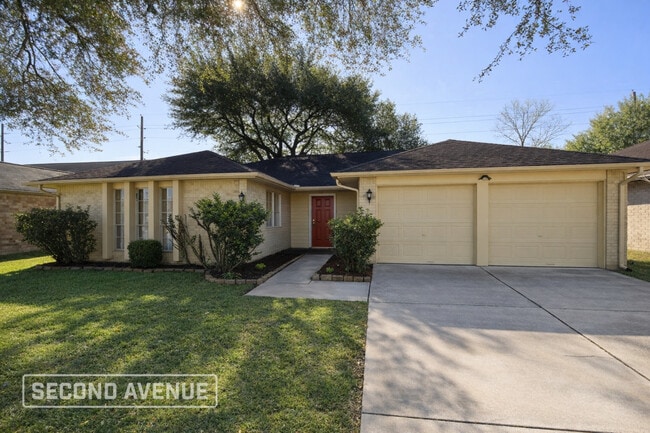 Building Photo - 15907 Wingdale Dr