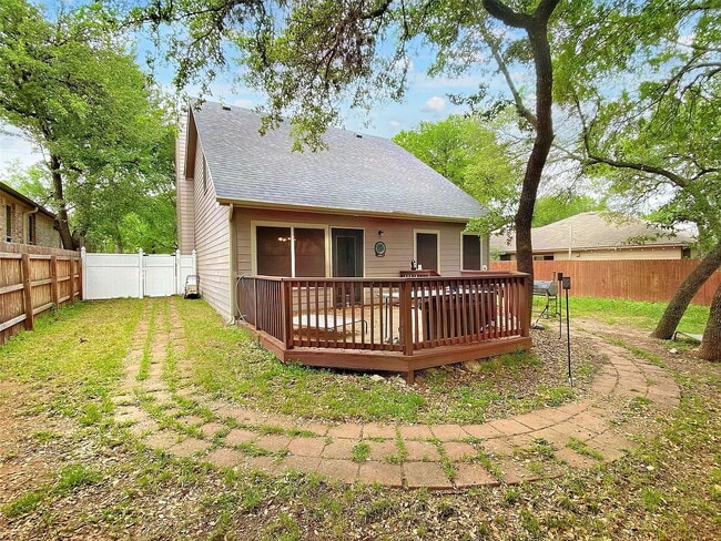 Building Photo - 2009 Ridge View Dr