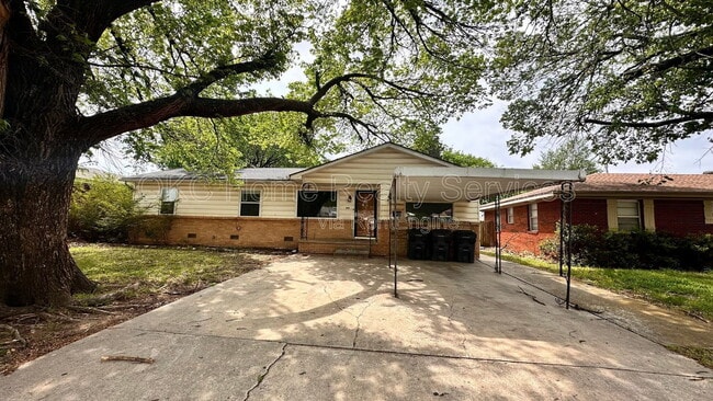Photo - 6808 NW 59th St House