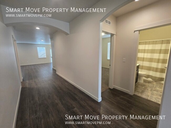 Building Photo - 7529 W Snowberry Dr
