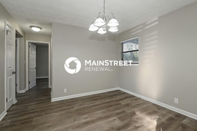 Building Photo - 4 Bedroom Pet-Friendly Home in JACKSONVILLE, FL with Main Street Renewal