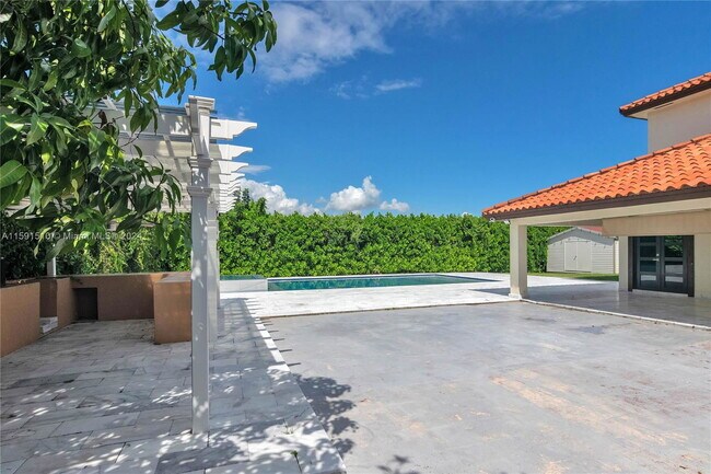 Foto del edificio - 9261 SW 174th St