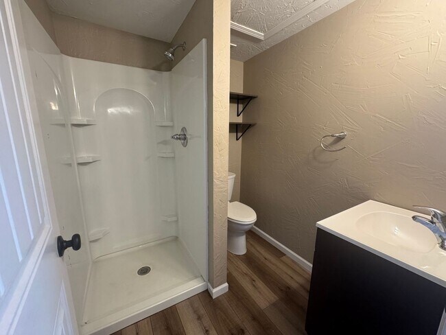 Foto del edificio - Cute 4 bed 2 bath house for rent!