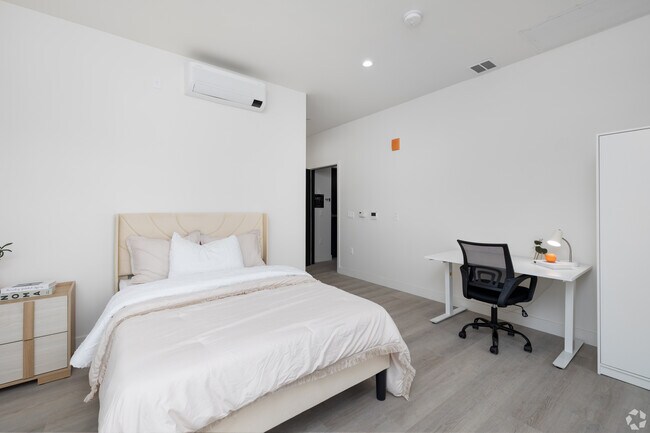 Foto del edificio - 1128 W 37th Dr