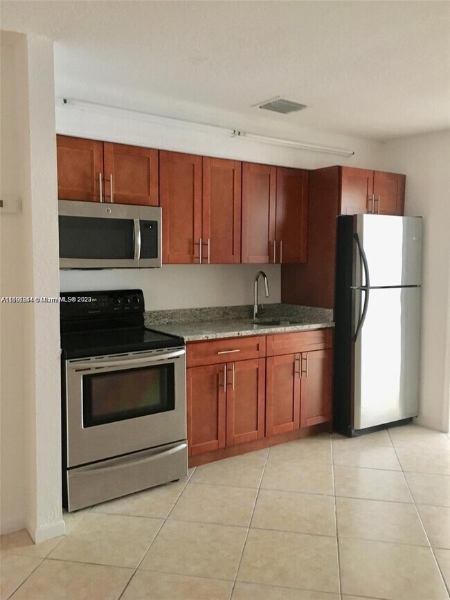 Foto del edificio - 2530 Pierce St