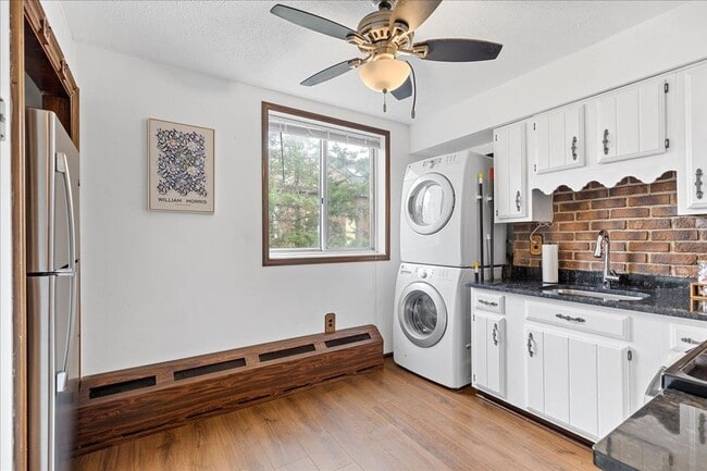 Photo - 149 43rd St Apartment
