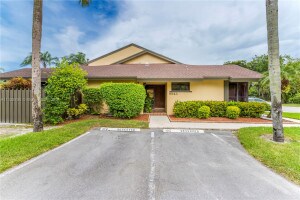 Foto principal - 8843 Cleary Blvd