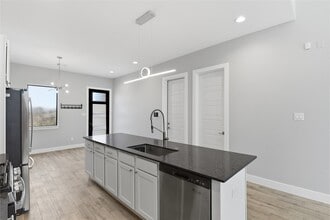 Building Photo - 1709 Cedrocanna Ln