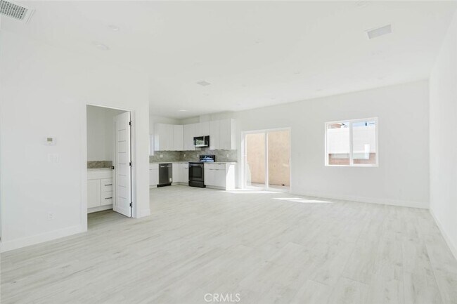 Foto del edificio - 8312 Canterbury Ave